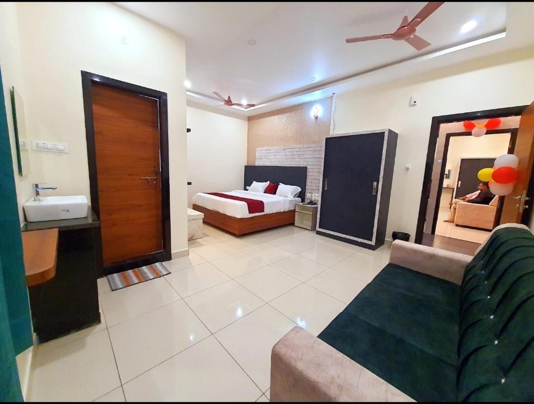 Hotel Vsr Grand Vijayawāda Exteriér fotografie